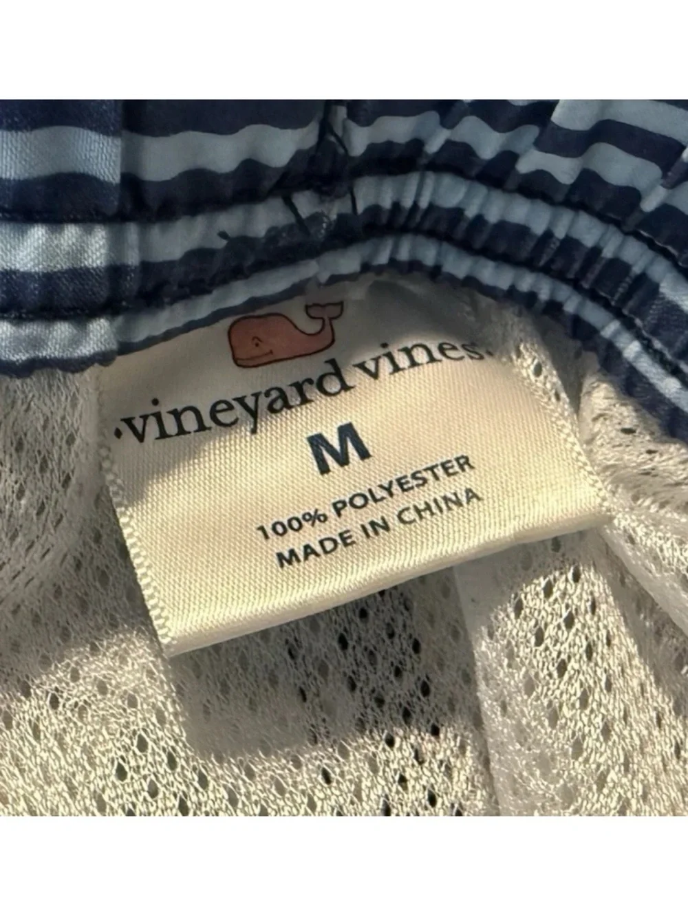 Vineyard Vines Swim Trunks Size Medium Blue Stripes Mesh Lined Pockets